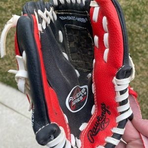 Tball glove for a lefty
